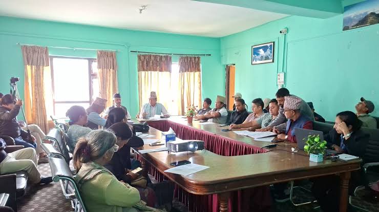 खोटाङमा स्थानीय तहको सङ्ख्या र सीमा हेरफेरका लागि अध्ययन तथा छलफल सुरु