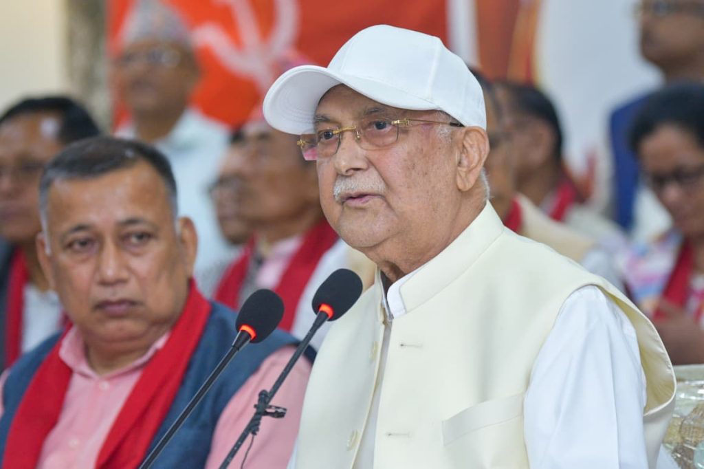 ‘जनताले अन्त भोट हालेर गल्ती गरे, अब त्यसलाई सच्याउनुपर्छ’ : एमाले अध्यक्ष ओली
