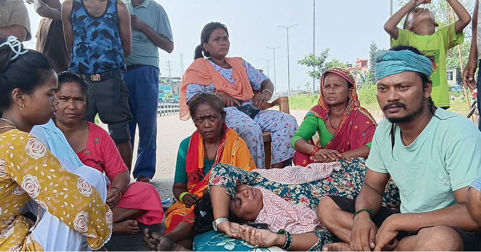 ३ वर्षीया बालिका गरिमा चौधरीको हत्याको विरोधमा काँकरभिट्टामा पनि विरोध र्‍याली