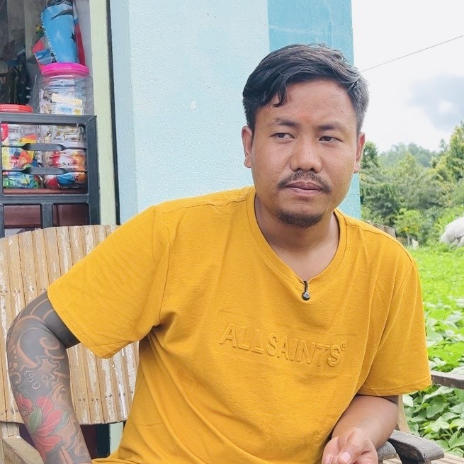 भाेटेकाशी बाढी : आफैँ बाँच्ने आशा मारिसकेका राजेन्द्रले बचाए सात जनाको ज्यान