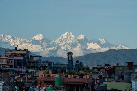 मौसम खुलेसँगै काठमाडौं उपत्यकाबाट देखियो हिमशृङ्खलाको मनोरम दृश्य