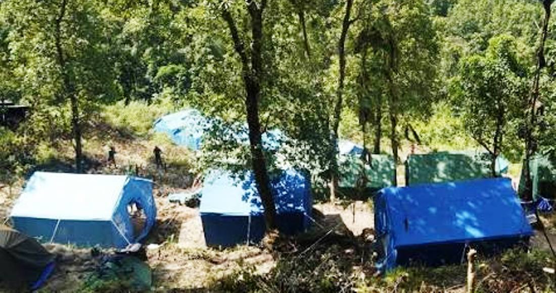भूकम्पपछि लोमान्थाङमा सङ्कट : ८० प्रतिशत घर चर्किए, विद्यार्थी र स्थानीय त्रिपालमुनि