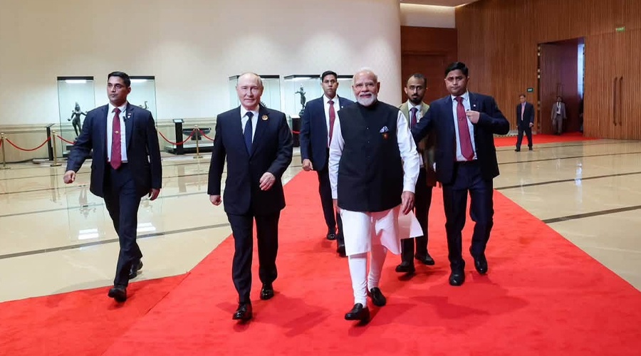 हाम्रो देशको प्रधानमन्त्री आफ्नै ‘अटिच्युड’ र ‘लेभल मिल्ने प्रोटोकल’ को भुलभुलैयामा हुनुहुन्छः प्रदीप ज्ञवाली