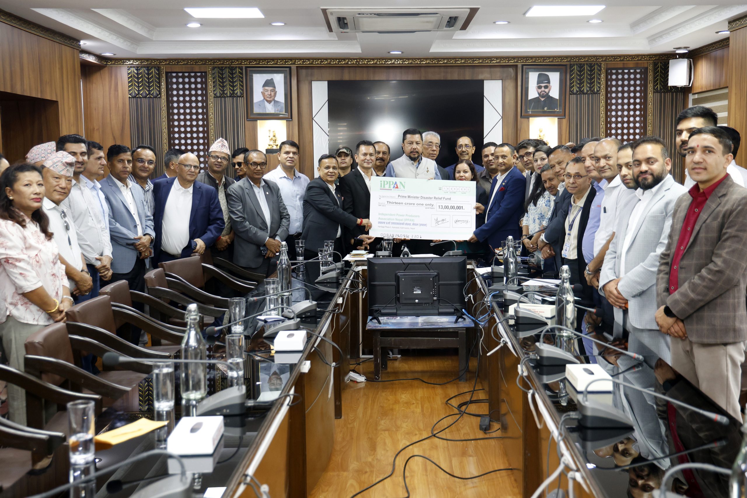 बाढी प्रभावितका लागि ऊर्जा उद्यमीको हातेमालो : इप्पानद्वारा १३ करोड सहयोग हस्तान्तरण