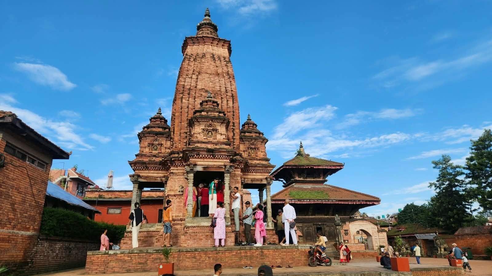 वर्षमा पहिलोपटक सर्वसाधारणका लागि खुल्यो भक्तपुरको केदारनाथ मन्दिर, साँझ हुँदै छ महाआरती