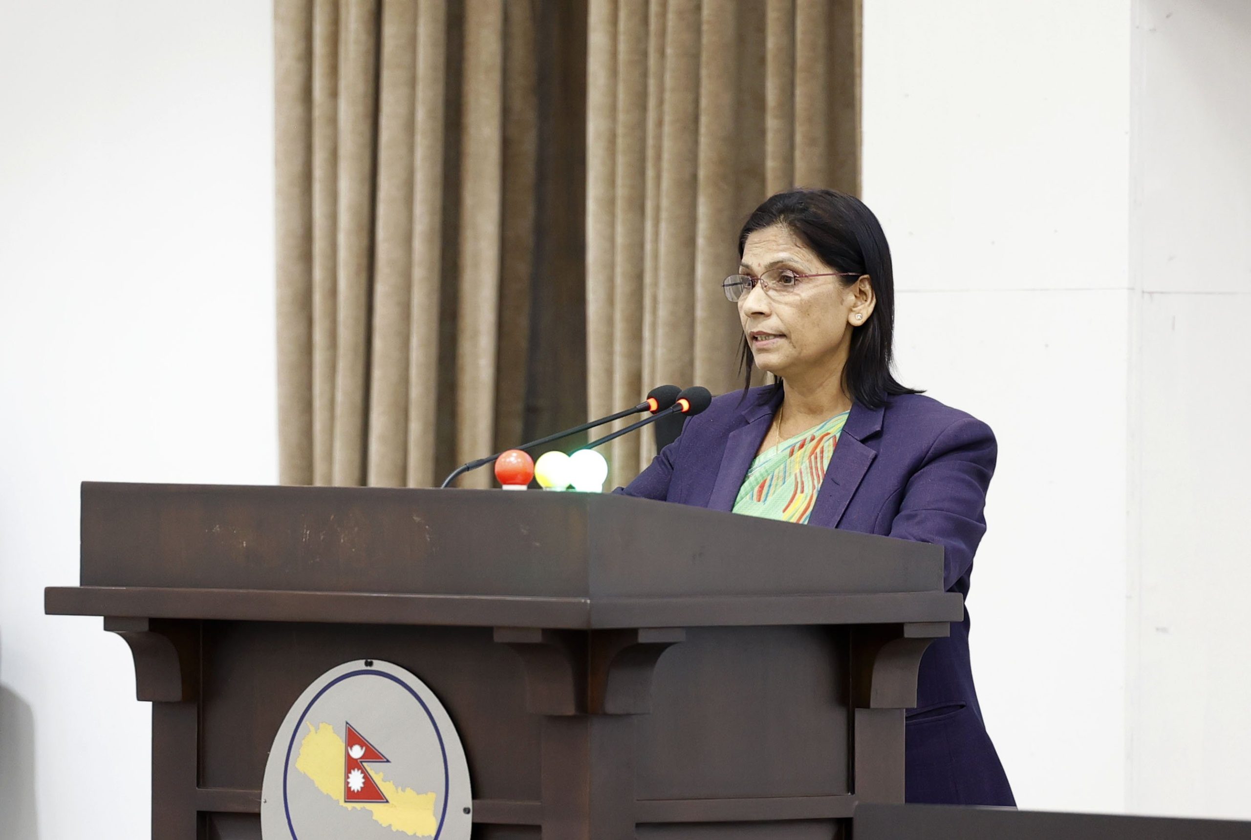 ‘विपत्तिमा एक्लै पर्याप्त छु भन्ने घमण्ड नपाल्नुस्’ : एमाले सांसद अर्याल