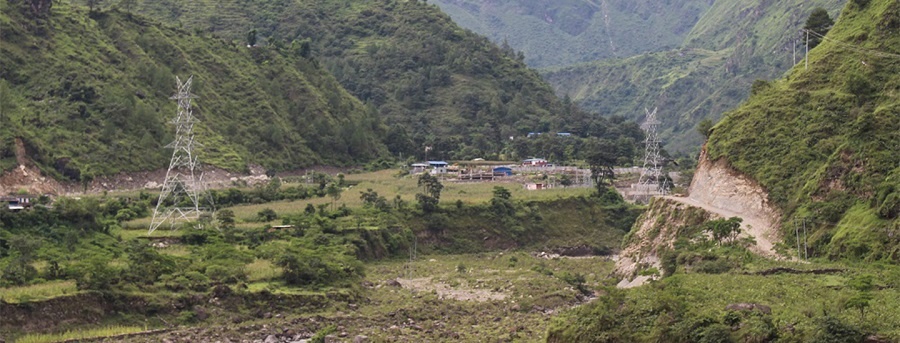 दाना-खुर्कोट प्रसारण लाइनका टावर बाढीले बगायो