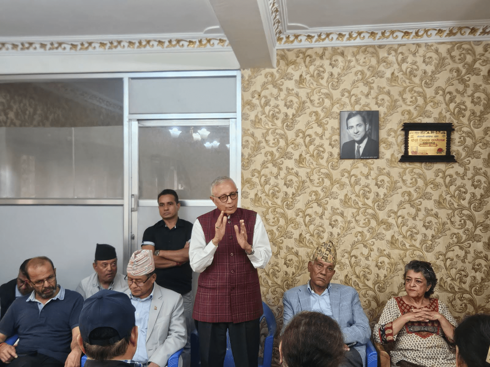 कांग्रेस विभाजनको सङ्घारमा: पार्टी जोगाउन डा. शेखर कोइरालाको सक्रियता, देउवा र गगन पक्षधर नेताहरूको पनि सहभागिता