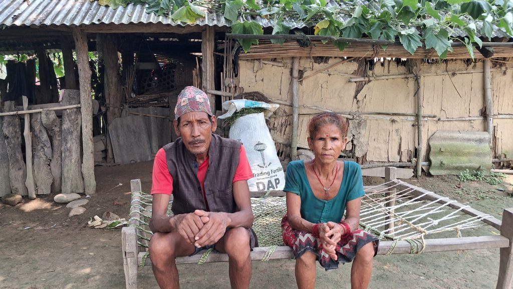भोटेकोशी बाढी: छोराबुहारी बेपत्ता, घर फर्कने आशमा आमाबुवा