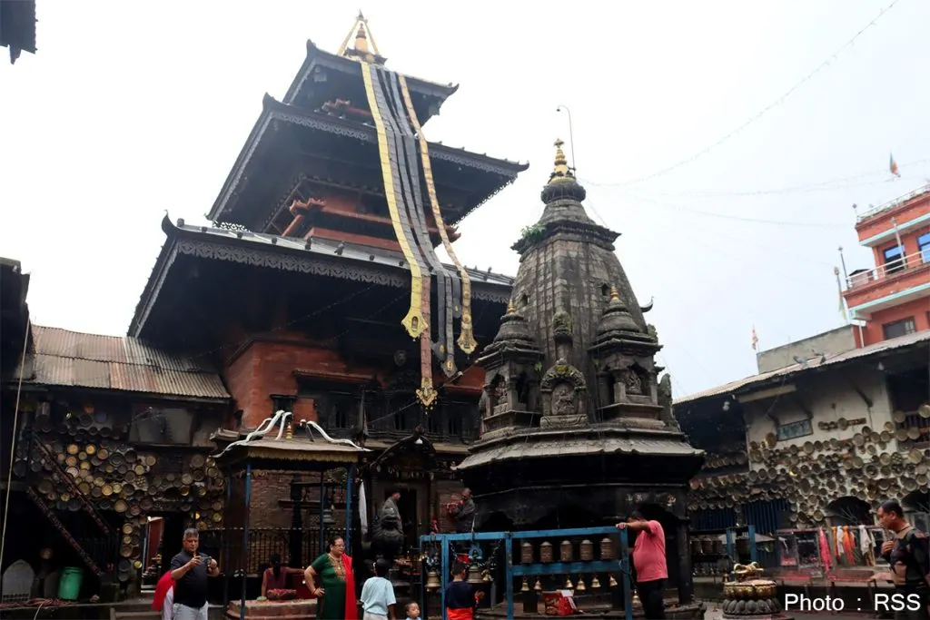 काठमाडौँ चोभारडाँडास्थित आदिनाथ मन्दिर