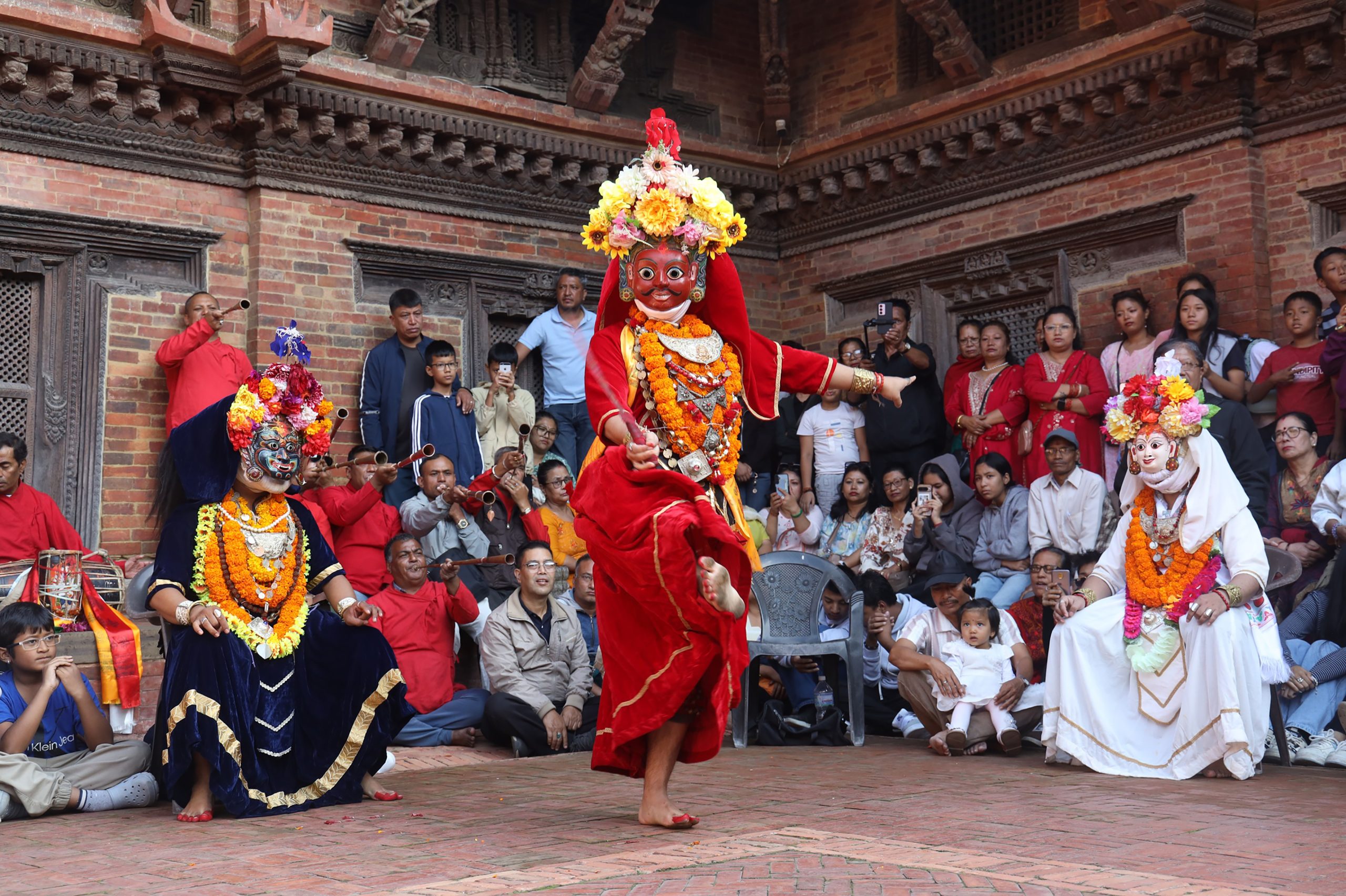 पाटनको मूलचोकमा गँः प्याखँ अर्थात् अष्टमातृका नाच, जीवन्त बन्दै तान्त्रिक सांस्कृतिक परम्परा