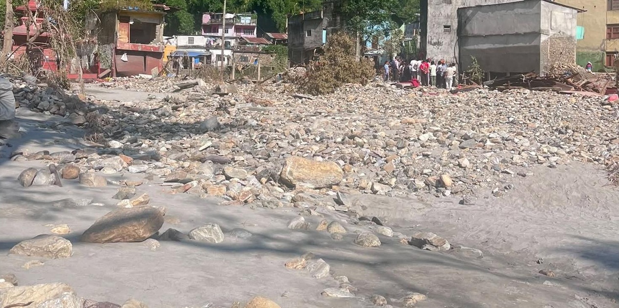 बाढीपछि उजाडियो सेतीवेणी, करोडौँको क्षति