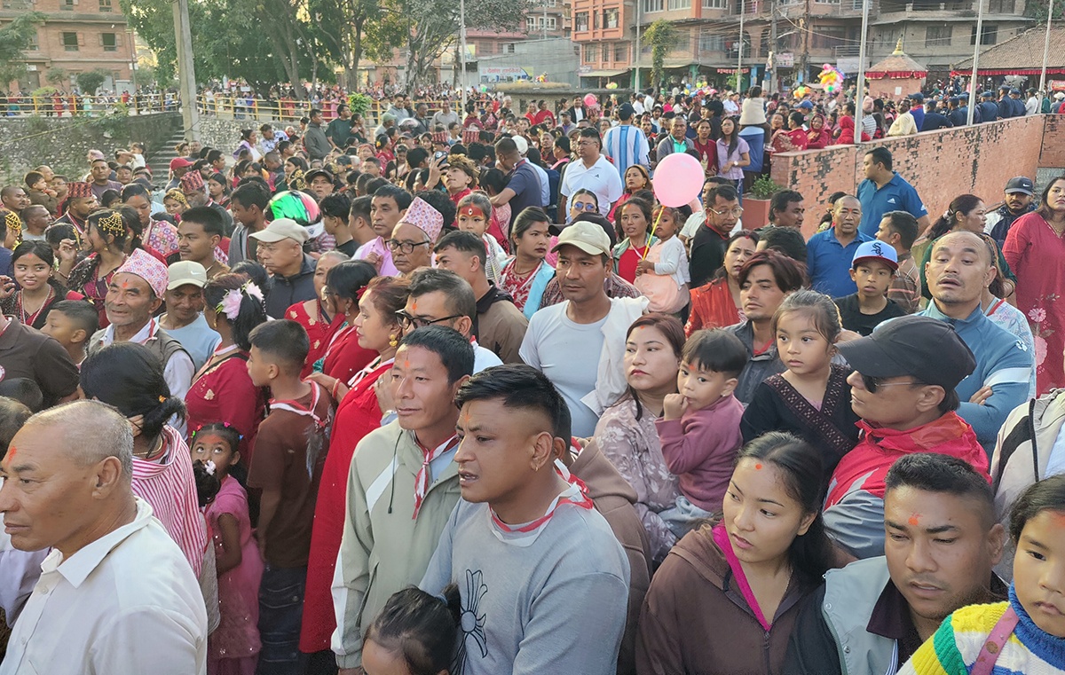 ब्रह्मायणी जात्रामा बिहानैदेखि दर्शनार्थीको भीड