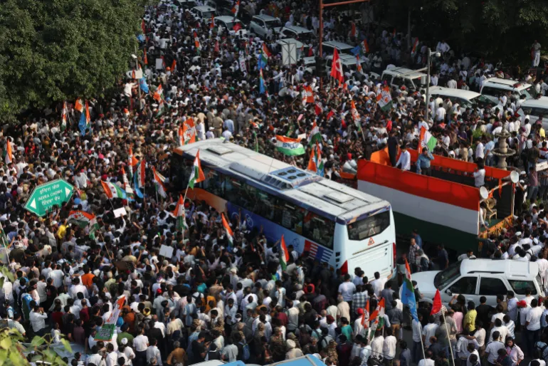 भारतमा चुनावी धाँधलीविरुद्ध विपक्षीको विशाल प्रदर्शन: सर्वोच्च अदालत घेराउ गर्न सडकमा ओर्लिए राहुल र अखिलेश