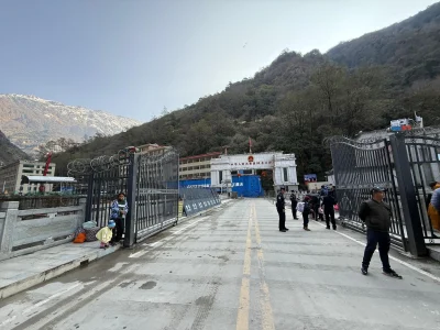 तातोपानी नाका नियमित सञ्चालन गर्न माग : दुई दिनमा १० कन्टेनर मात्रै भित्रिए